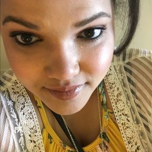 Meet your Posher, Christina